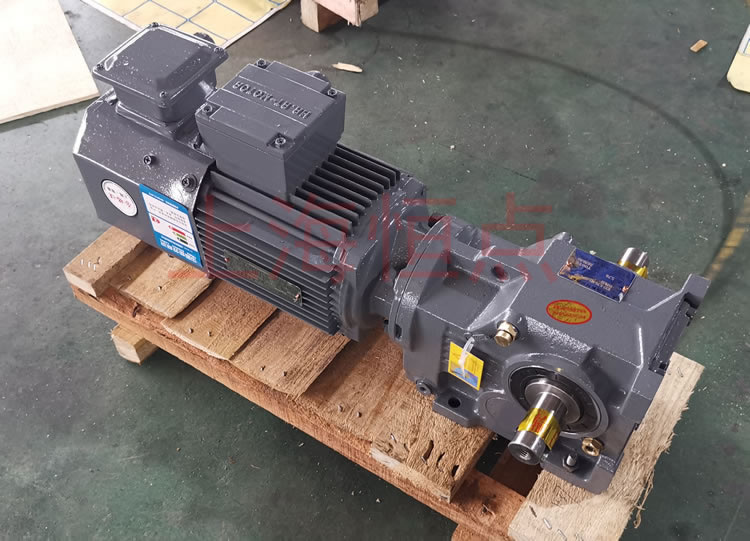 K37系列減速機輸入配變頻電機，輸出雙軸A+B 實物照片