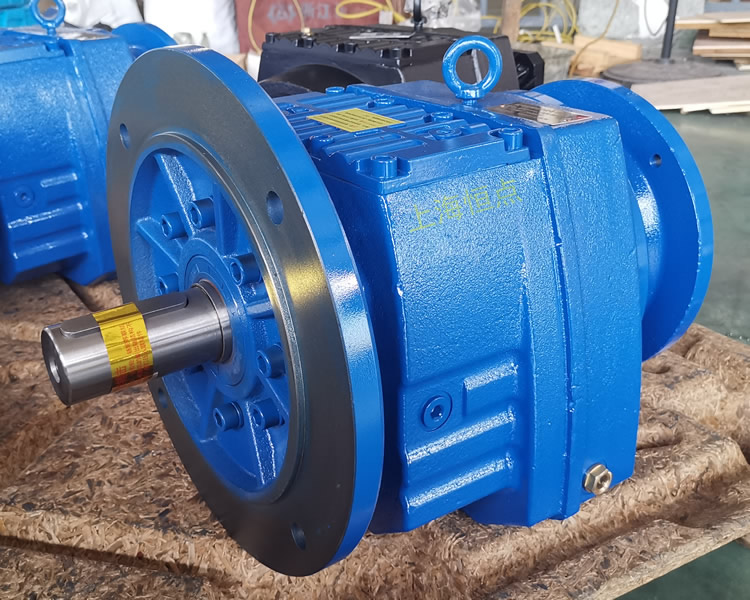 RF87減速機，輸入配法蘭B5端蓋，立式法蘭輸出，實物照片