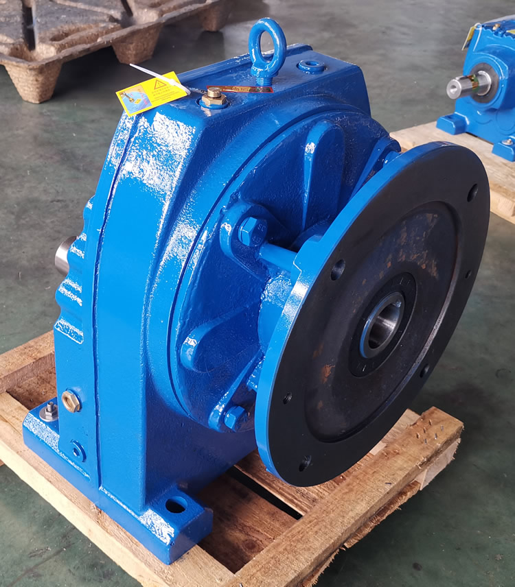 RX107減速機 輸入配圓法蘭端蓋 實物圖